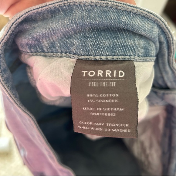 Sold x list Torrid Blue Jean Shorts Light Wash Mid-Length Size 16 - Picture 5 of 5